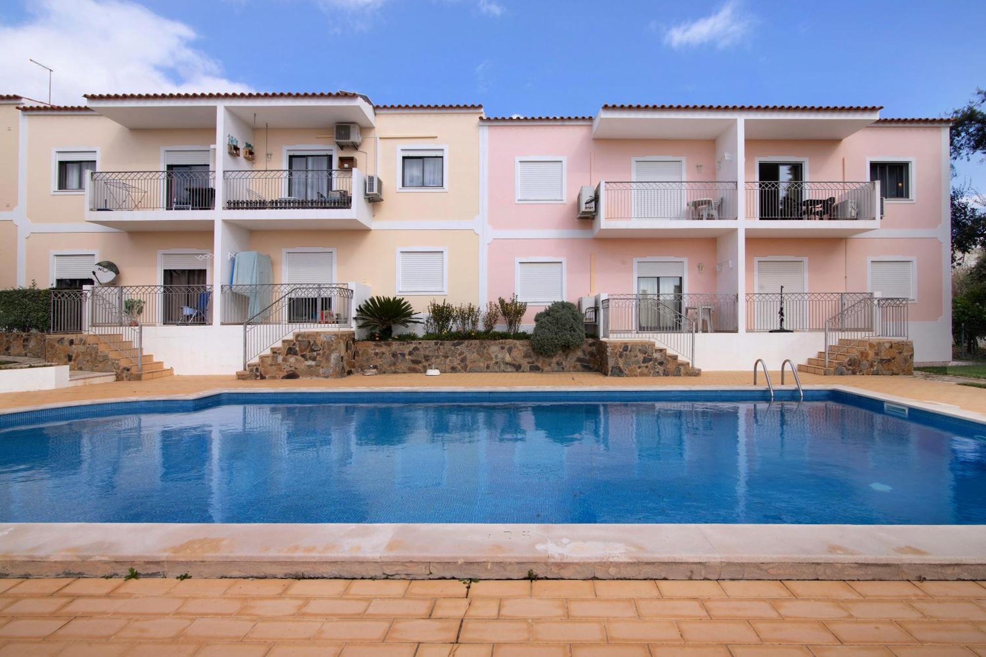 T1 Apartamentos Vista Alegre อัลบูเฟรา ภายนอก รูปภาพ